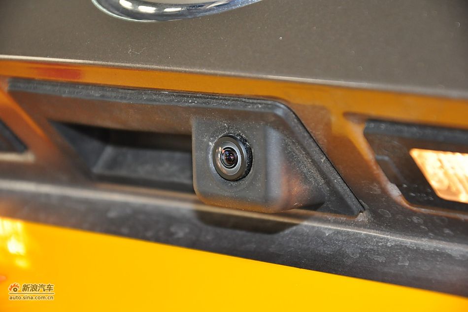 2011款帕萨特发车身细节