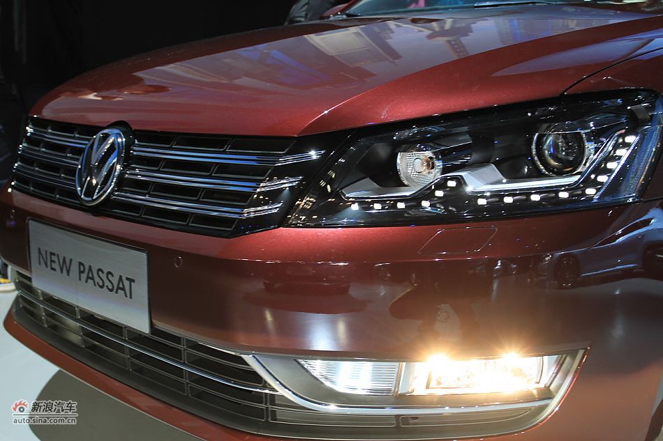 新浪汽车体验试驾全新帕萨特