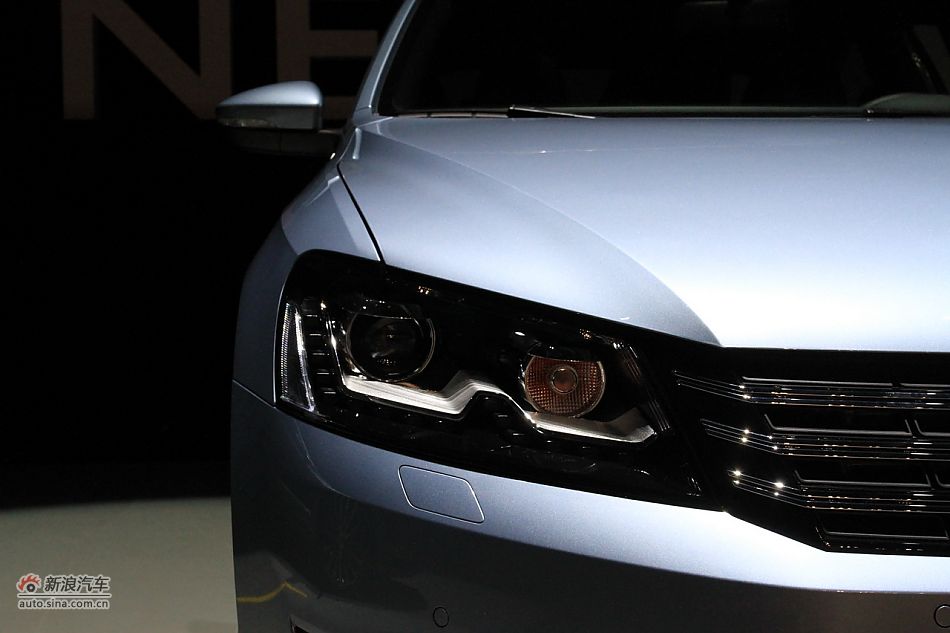 新浪汽车体验试驾全新帕萨特