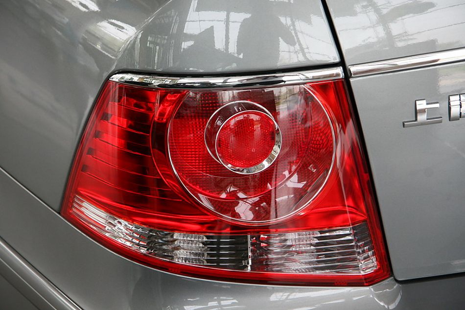 上海大众PASSAT领驭尾灯