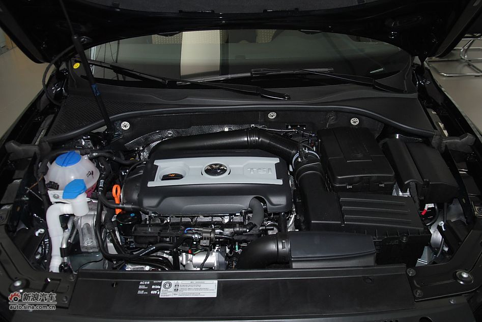 2011款帕萨特1.8TSI自动尊荣版