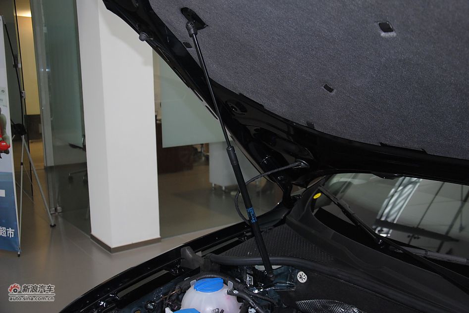 2011款帕萨特1.8TSI自动尊荣版