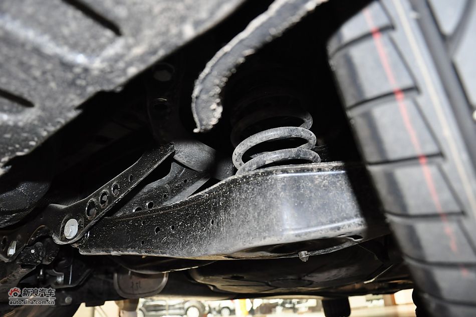 2011款帕萨特悬挂