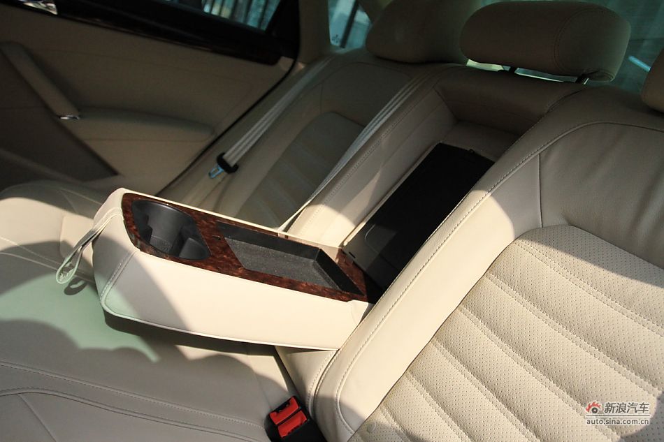 上海大众全新帕萨特