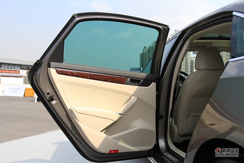 上海大众全新帕萨特