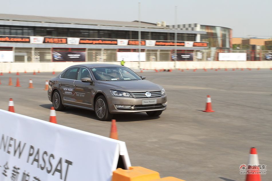 上海大众全新帕萨特