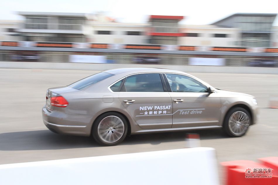 上海大众全新帕萨特