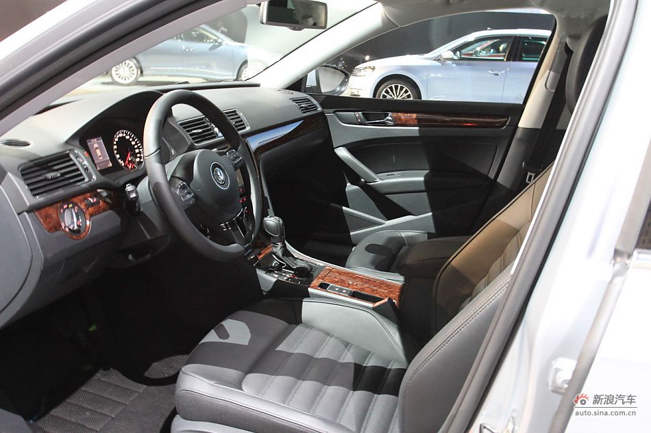 上海大众全新帕萨特