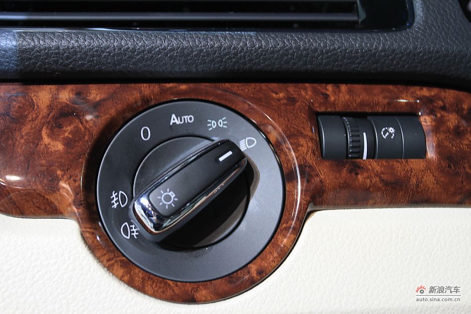 上海大众全新帕萨特