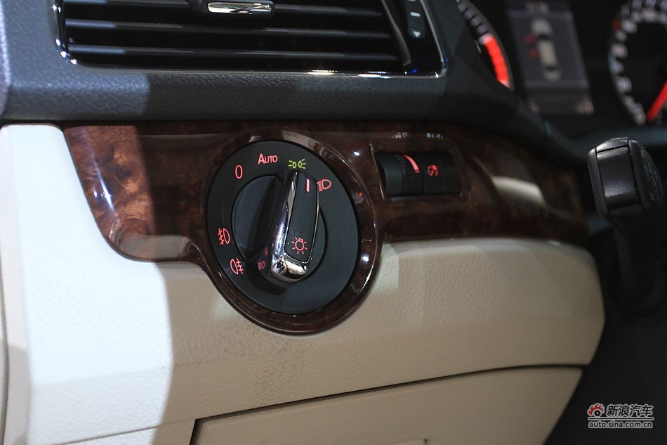 上海大众全新帕萨特