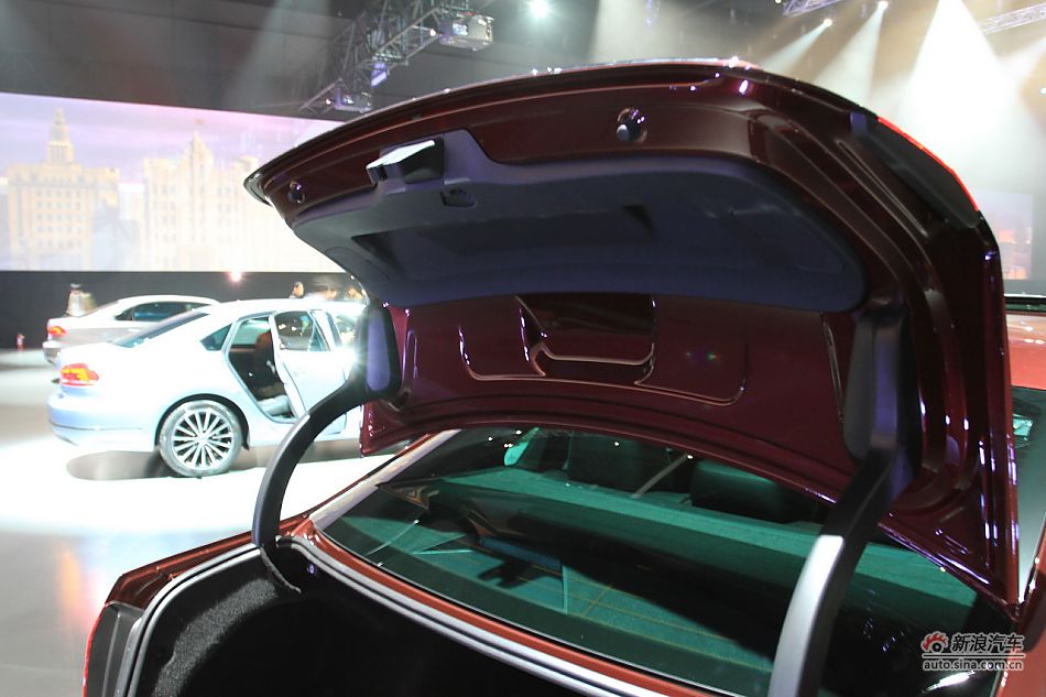 上海大众全新帕萨特