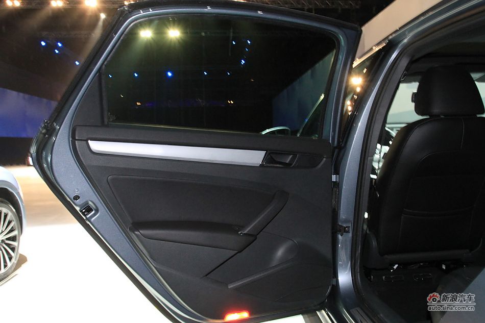 上海大众全新帕萨特