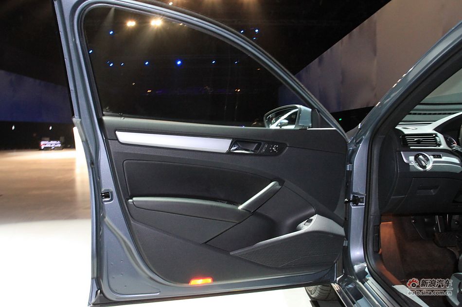 上海大众全新帕萨特