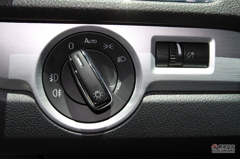 上海大众全新帕萨特