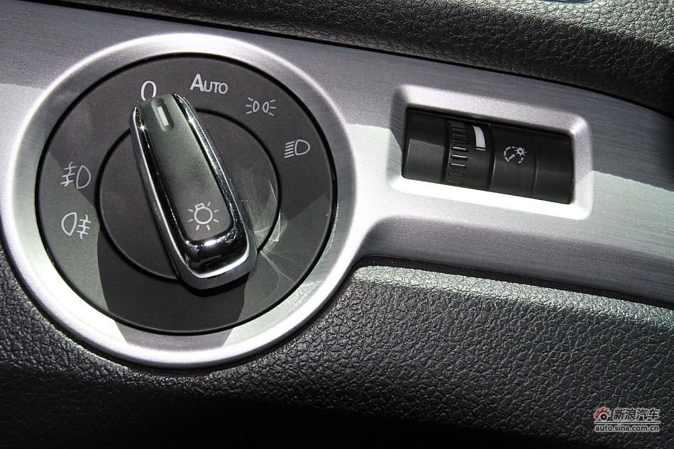 上海大众全新帕萨特