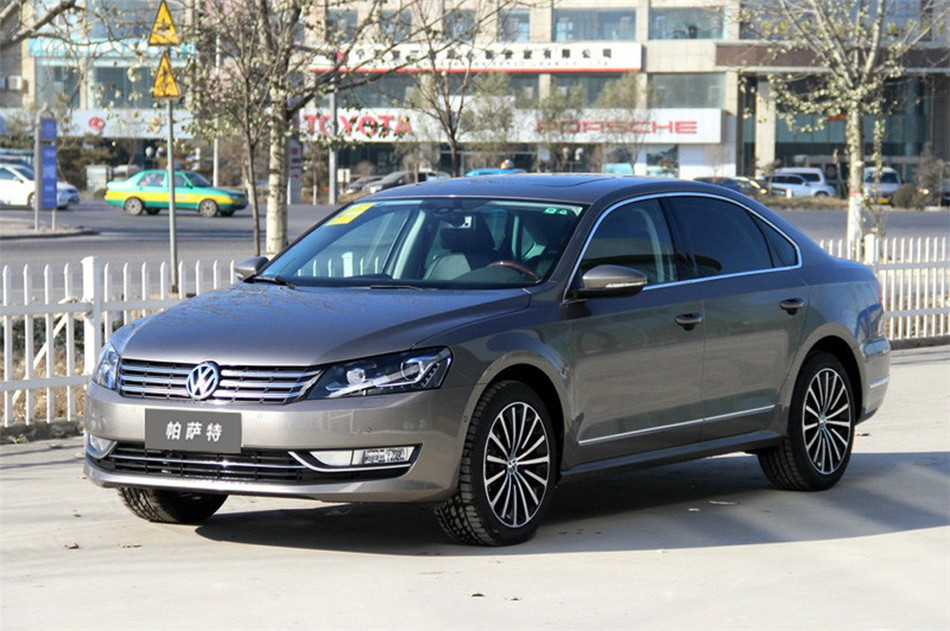 2013款 帕萨特 2.0TSI DSG 至尊版