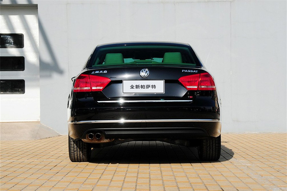 2013款 帕萨特 1.8TSI DSG至尊版