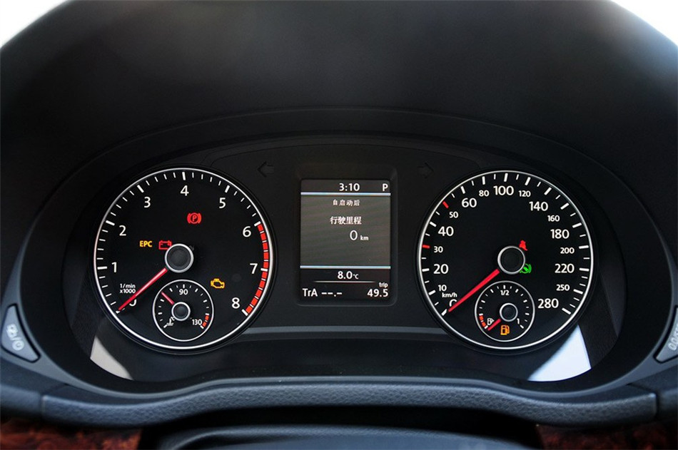 2013款 帕萨特 1.8TSI DSG至尊版