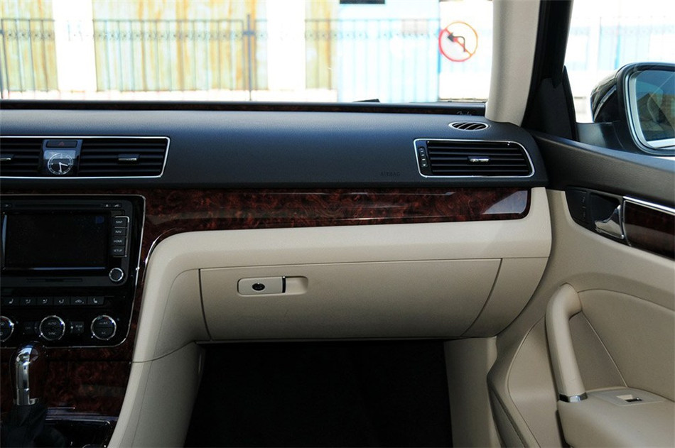 2013款 帕萨特 1.8TSI DSG至尊版