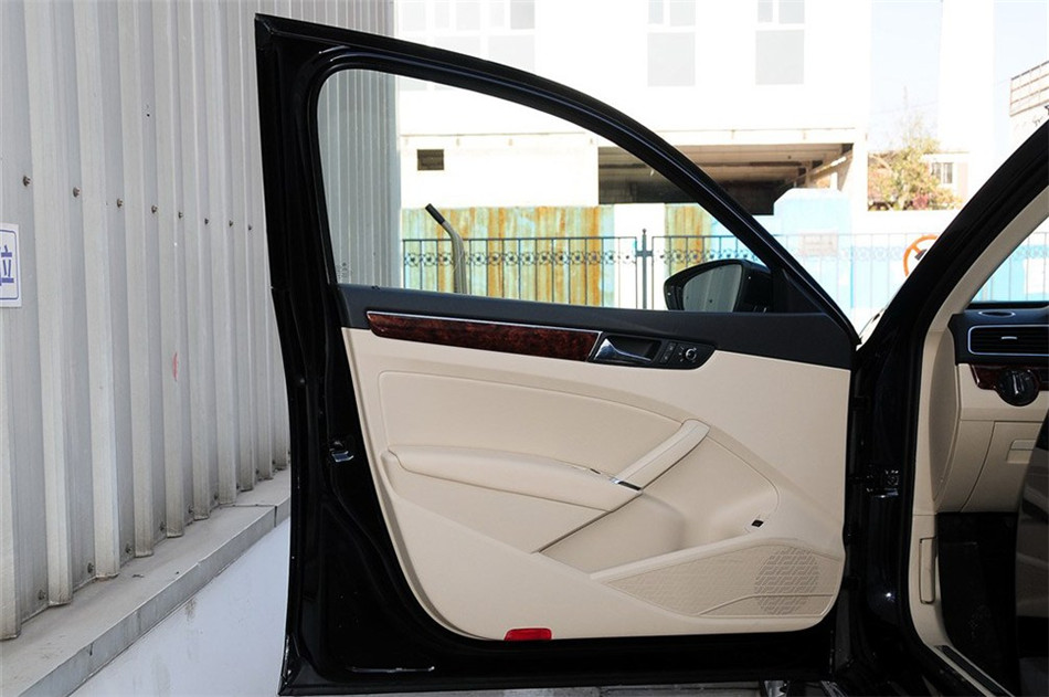 2013款 帕萨特 1.8TSI DSG至尊版