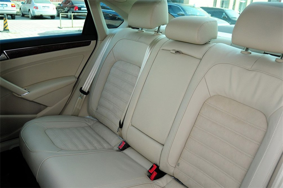 2013款 帕萨特 1.8TSI DSG至尊版