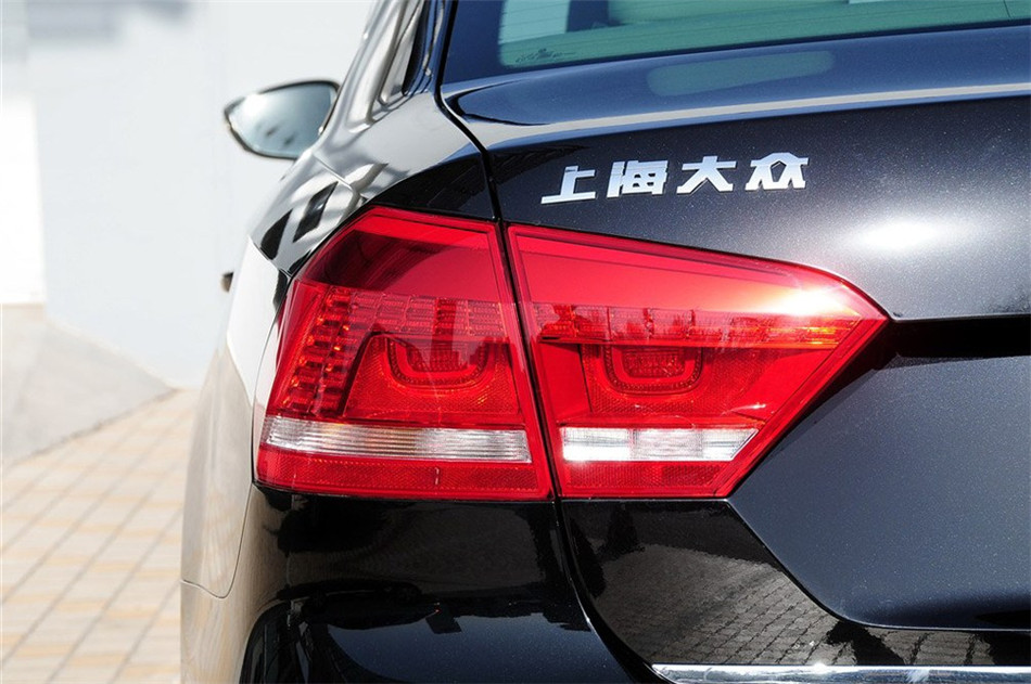 2013款 帕萨特 1.8TSI DSG至尊版