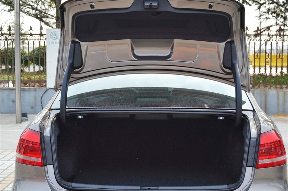 帕萨特 2014款 2.0TSI DSG 至尊版 座椅空间
