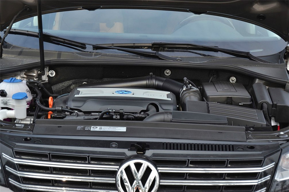 帕萨特 2014款 2.0TSI DSG 至尊版 引擎底盘