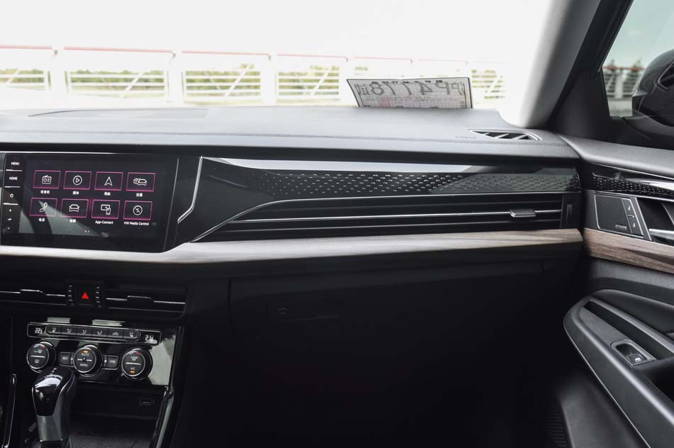 2019款 380TSI 尊贵版 内饰