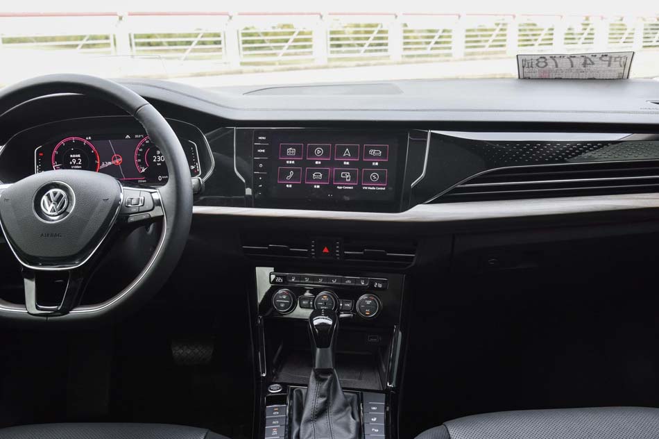 2019款 380TSI 尊贵版 内饰