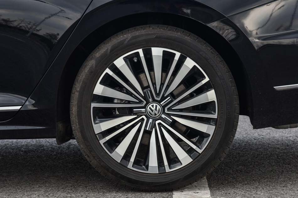 2019款 380TSI 尊贵版 细节