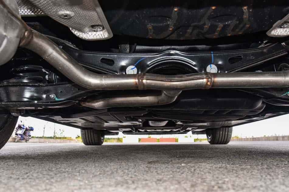 2019款 380TSI 尊贵版 引擎底盘