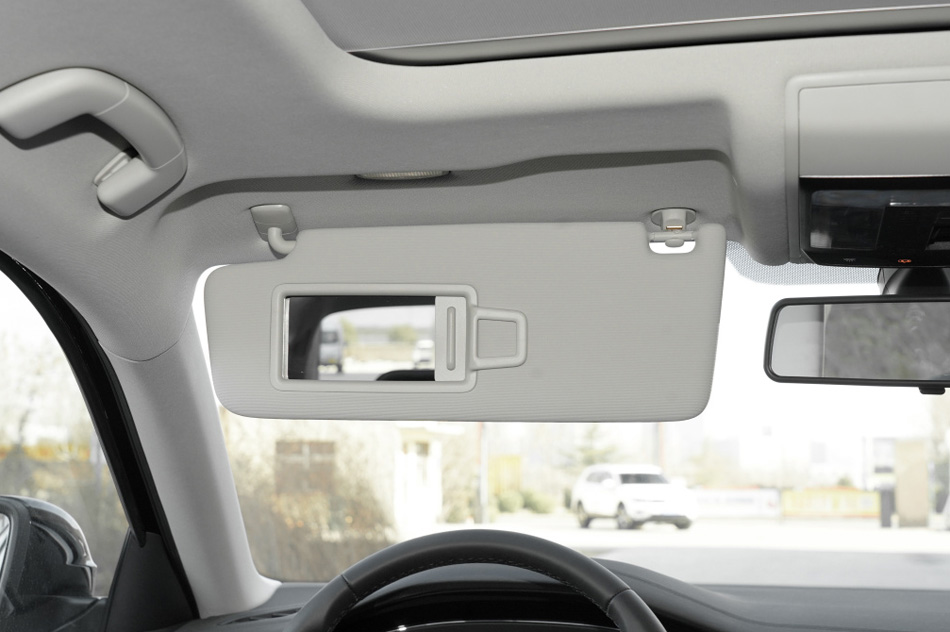 2021款 330TSI 精英版 座椅空间