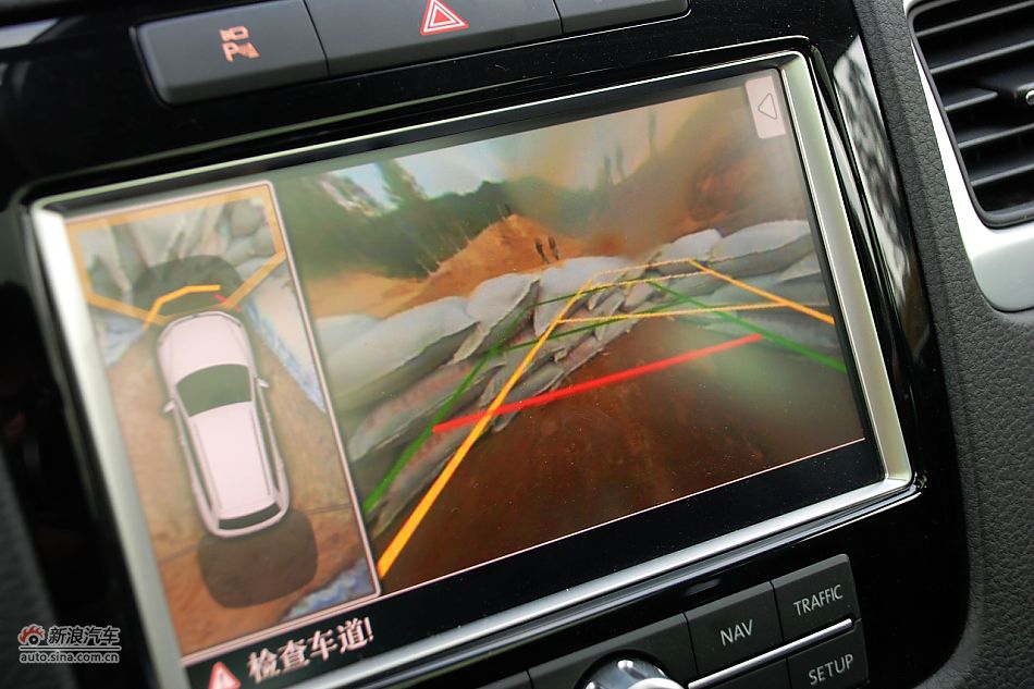 新途锐中央显示屏