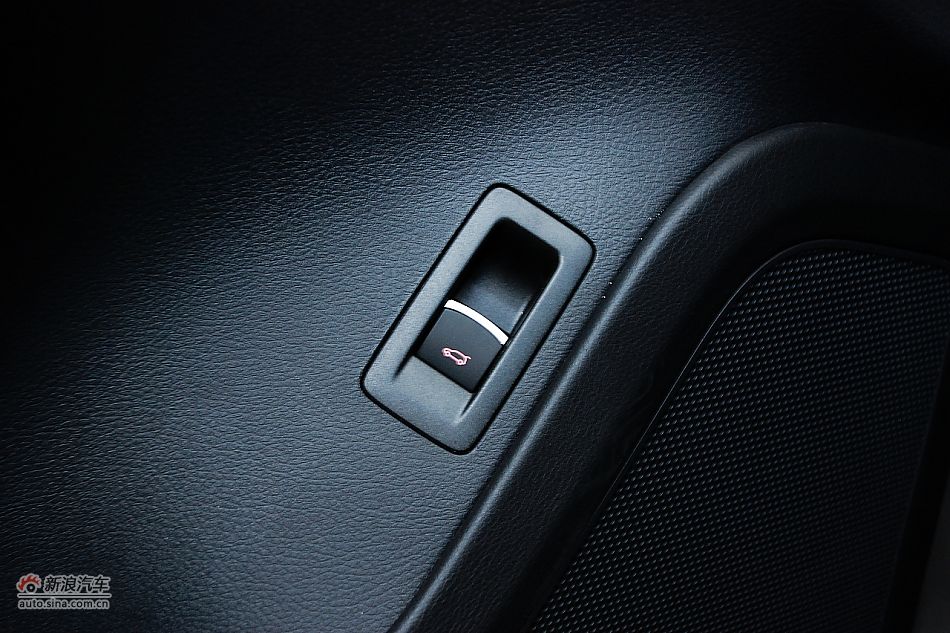 新途锐驾驶员侧门