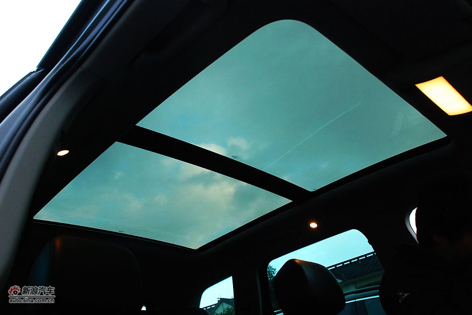 新途锐全景天窗