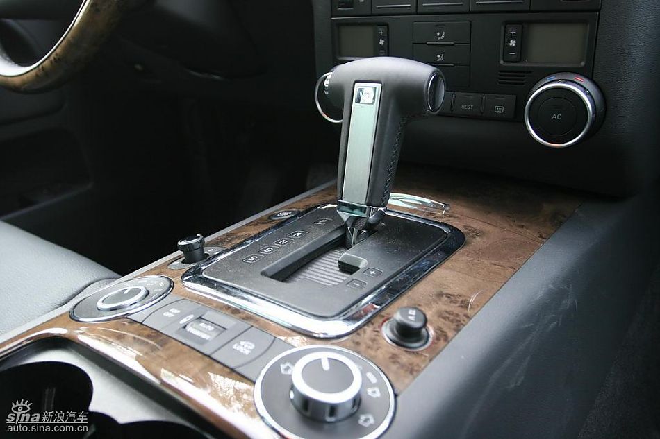 大众途锐限量版内饰及细节