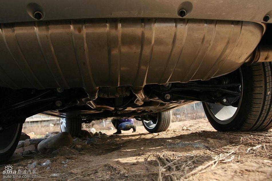 大众途锐限量版发动机与悬挂