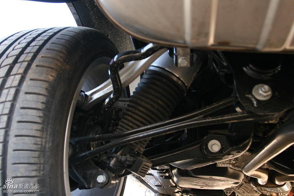 大众途锐限量版发动机与悬挂