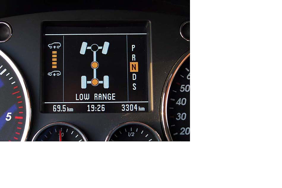 大众途锐的驾驶舱