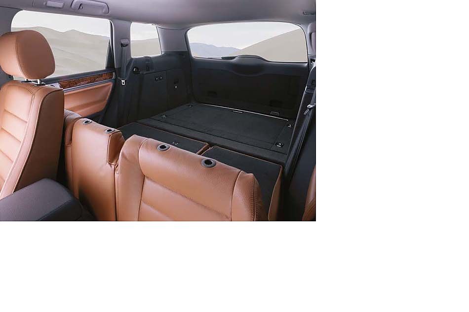 大众途锐的驾驶舱