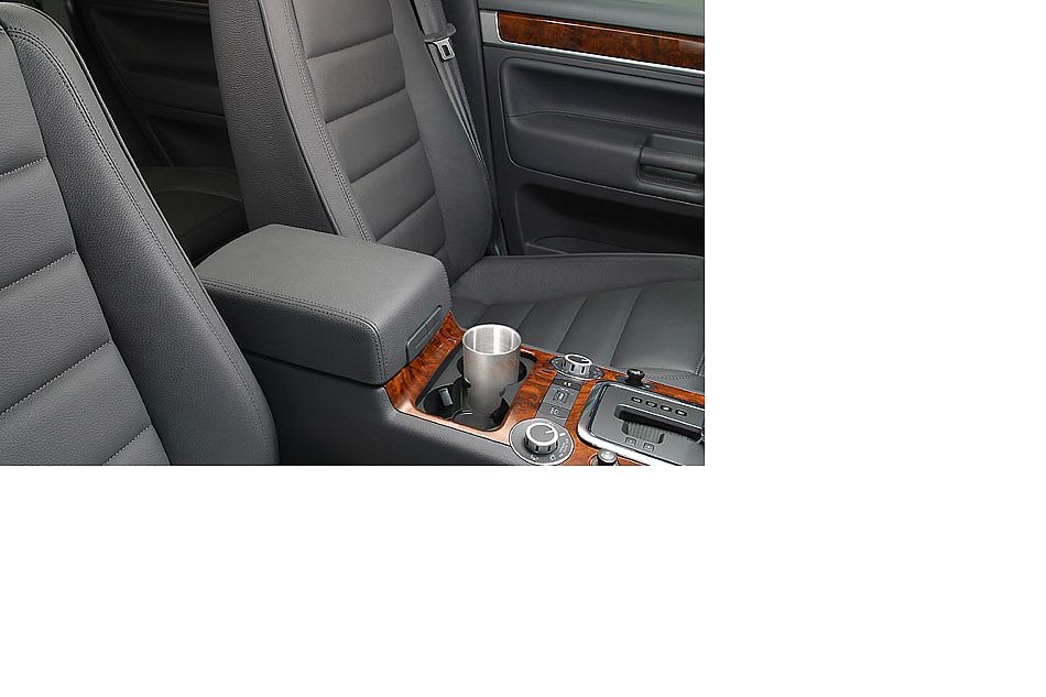 大众途锐的驾驶舱