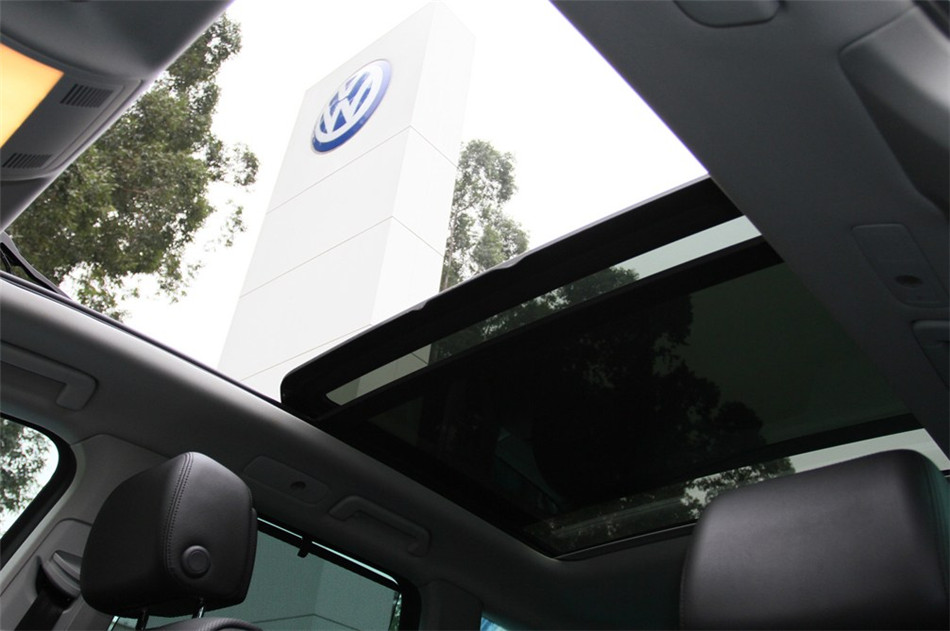 2013款大众途锐V6 3.0 TSI汽油限量奢华版