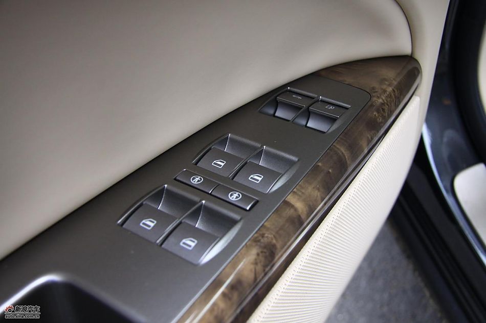 大众新辉腾内饰实拍图