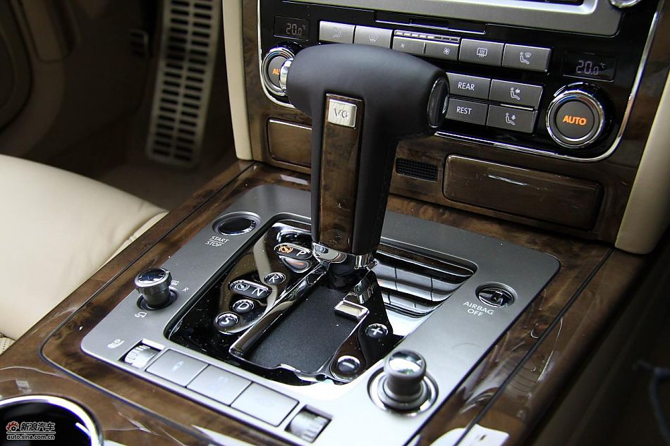 大众新辉腾内饰实拍图