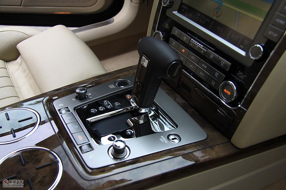 大众新辉腾内饰实拍图