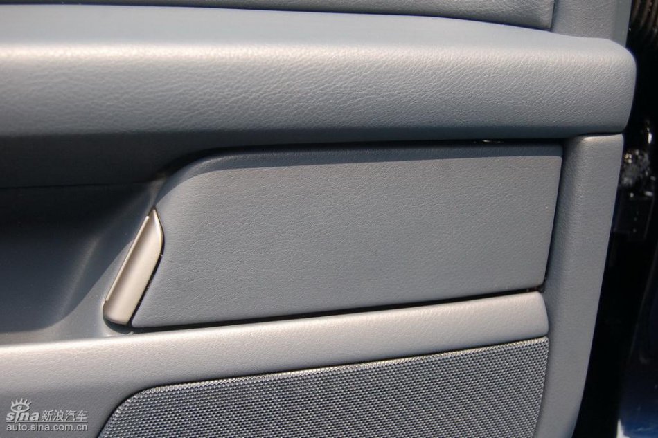 全新3.6L辉腾内饰实拍图