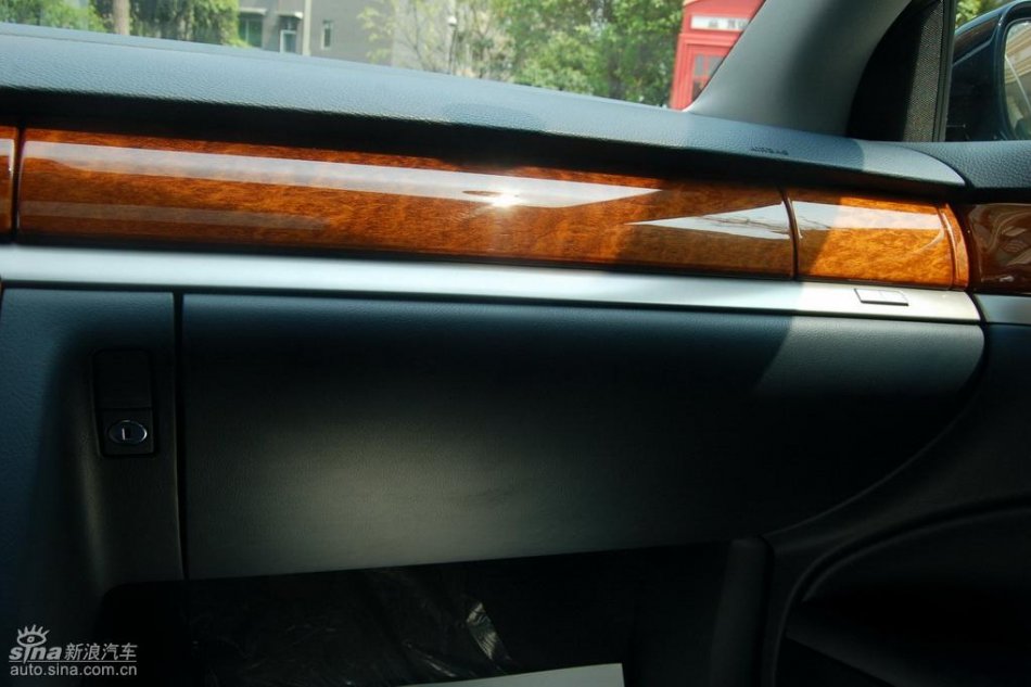 全新3.6L辉腾内饰实拍图