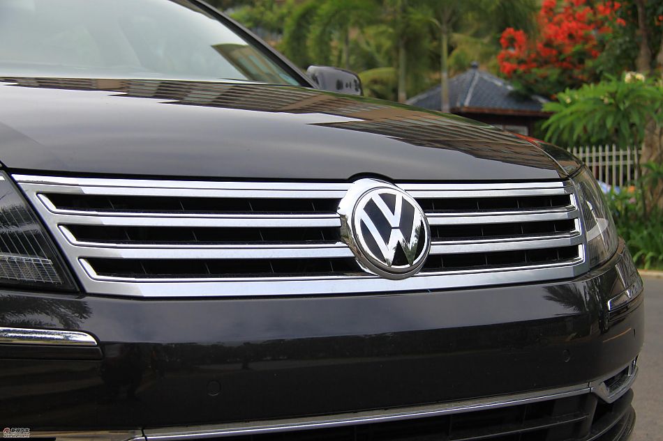 大众新辉腾外观实拍图