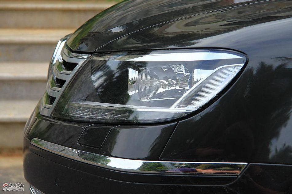 大众新辉腾外观实拍图